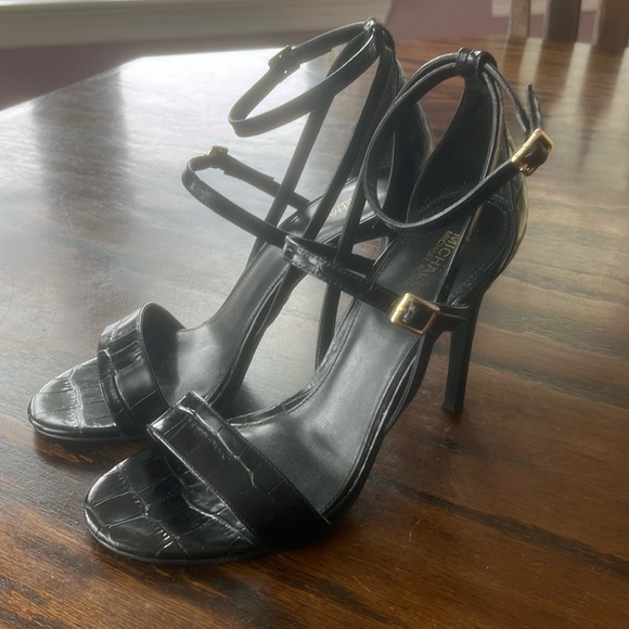 Michael kors heels - Picture 1 of 6
